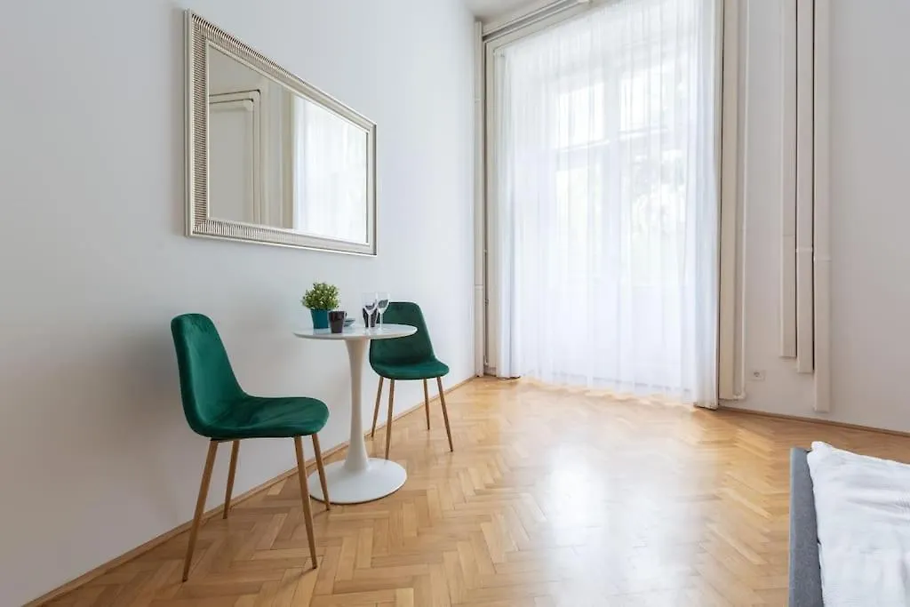Andrassy Avenue Apartment Budapest 0*,  Hungary